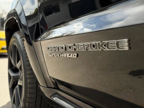 Used 2018 Jeep Grand Cherokee Trackhawk image 16