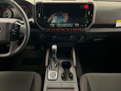 New 2026 Nissan Frontier PRO-4X w/ Pro-4x Convenience Package image 13