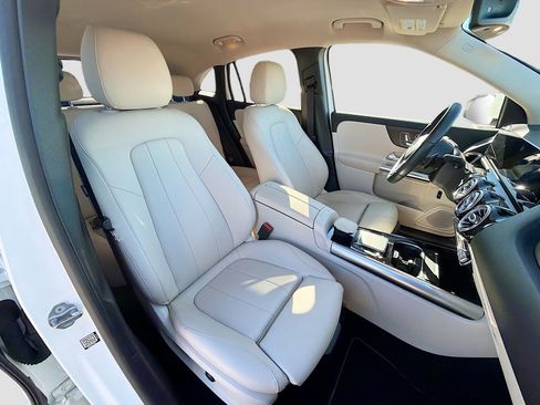 Used 2021 Mercedes-Benz GLA 250 GLA 250 image 16