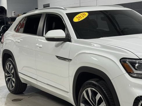 Used 2020 Volkswagen Atlas Cross Sport SEL R-Line FWD image 4