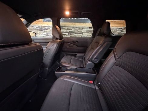 Used 2024 Nissan Pathfinder Rock Creek AWD/4WD image 31