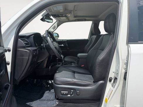 Used 2022 Toyota 4Runner TRD Pro AWD/4WD image 9