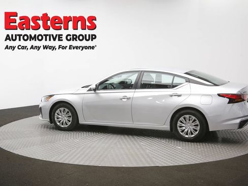 Used 2023 Nissan Altima 2.5 S FWD image 60
