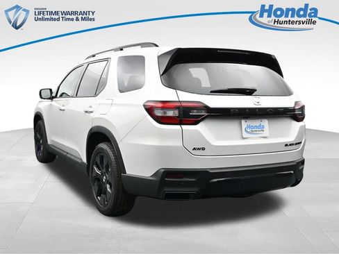 New 2026 Honda Pilot Black Edition image 6