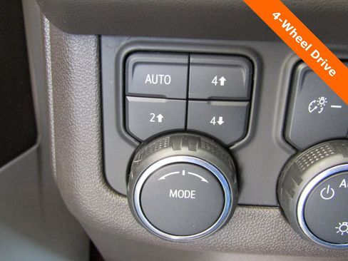 Used 2023 Chevrolet Tahoe LT w/ LT Signature Package AWD/4WD image 17