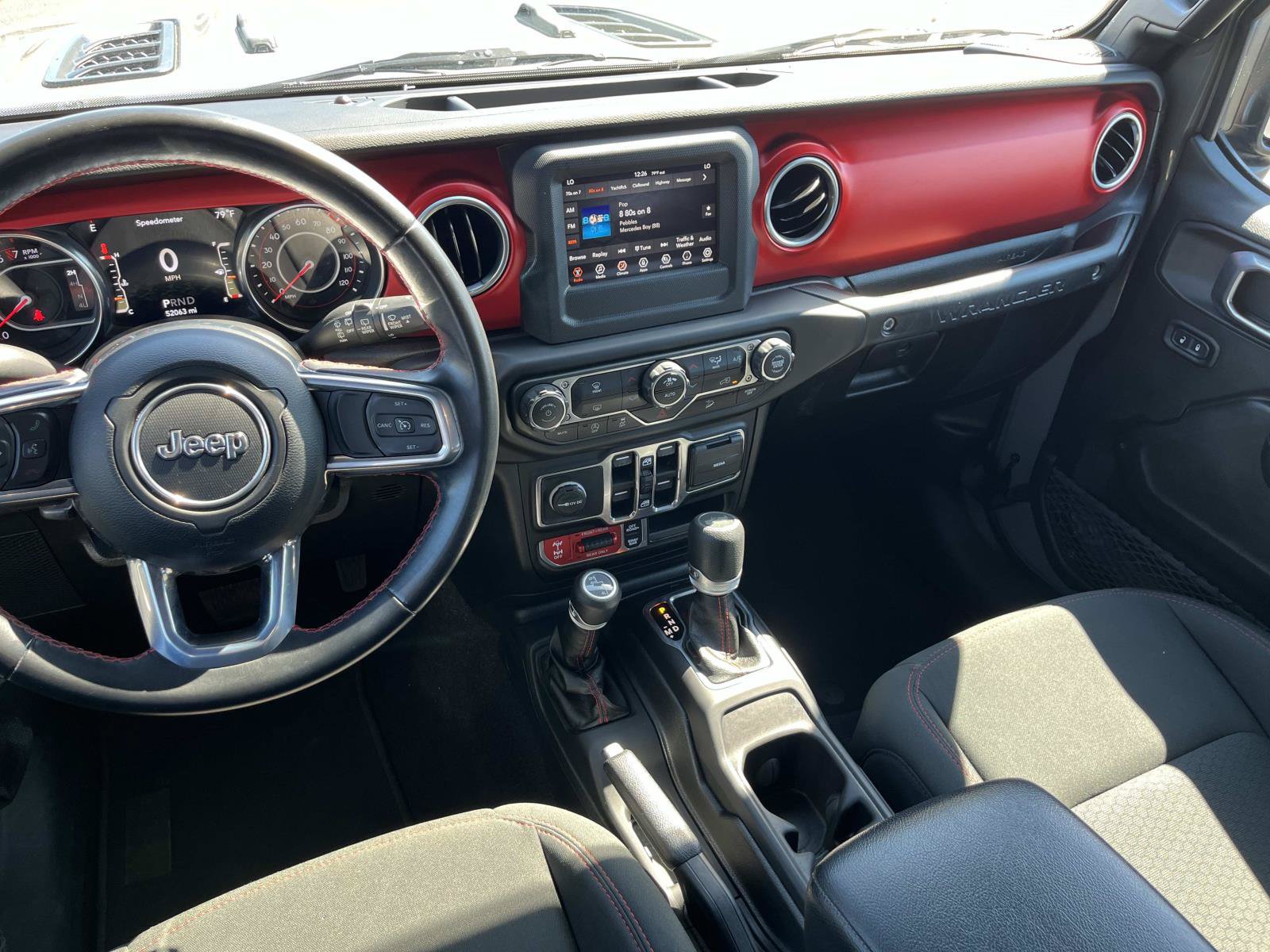 Used 2021 Jeep Wrangler Unlimited Rubicon AWD/4WD image 13