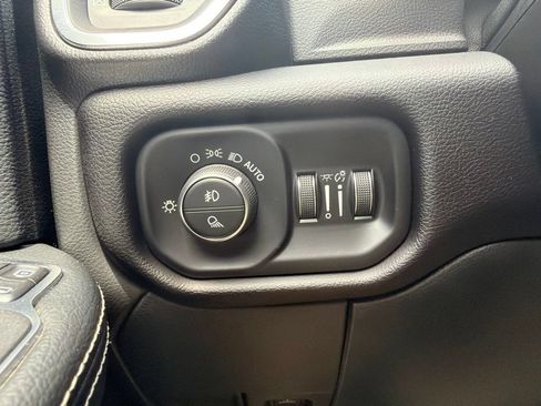 Used 2024 RAM 2500 Laramie w/ Sport Appearance Package AWD/4WD image 23
