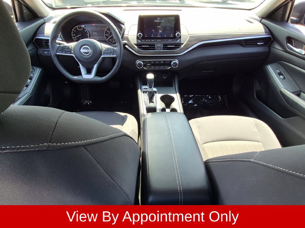 Used 2025 Nissan Altima 2.5 SV FWD image 25