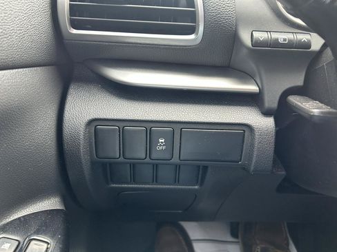 Used 2019 Mitsubishi Eclipse Cross LE AWD/4WD image 27