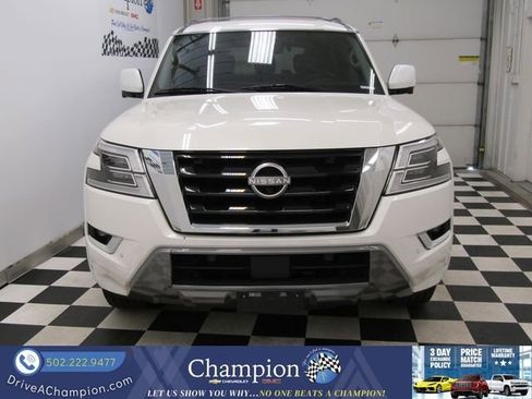Used 2022 Nissan Armada SL AWD/4WD image 2