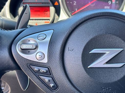 Used 2013 Nissan 370Z Touring w/ Sport Pkg RWD image 17