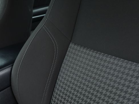 Used 2023 Dodge Charger SXT image 30