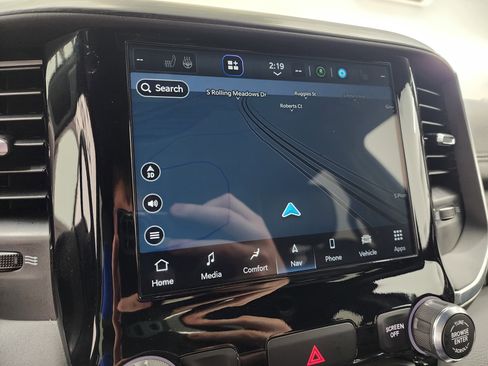 Used 2024 RAM 1500 Laramie image 40