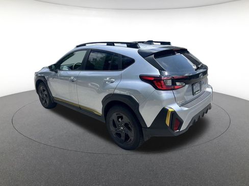 Used 2025 Subaru Crosstrek 2.5i Sport AWD/4WD image 5