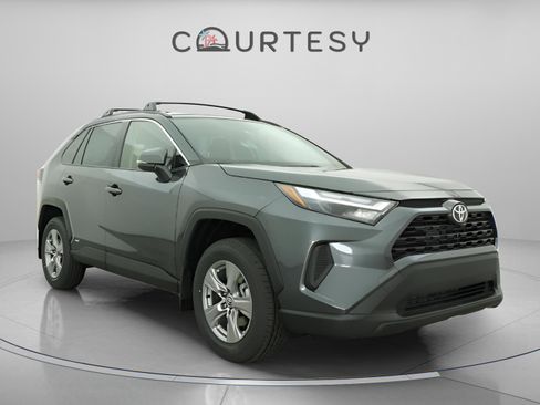 New 2025 Toyota RAV4 XLE image 26