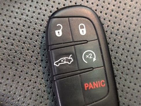 Used 2014 Chrysler 300 C w/ Light Group AWD/4WD image 29