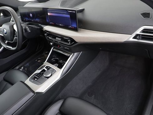 Certified 2025 BMW 330i xDrive Sedan image 21