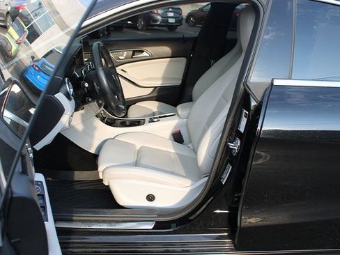Used 2019 Mercedes-Benz CLA 250 4MATIC image 12