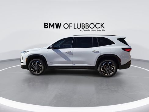 Used 2025 Buick Enclave Sport Touring image 6