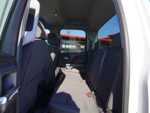 Used 2018 Chevrolet Silverado 1500 LT w/ All Star Edition image 25