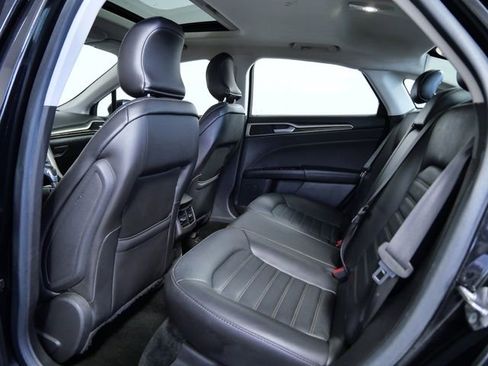 Used 2015 Ford Fusion SE w/ Equipment Group 202A image 14