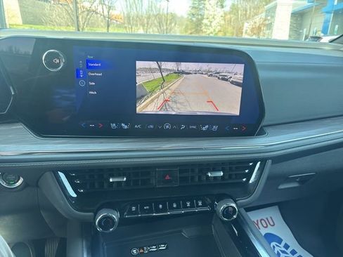 Used 2025 Chevrolet Tahoe Premier image 10