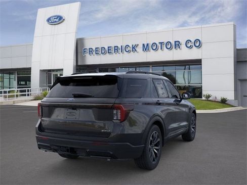 New 2025 Ford Explorer ST-Line image 8