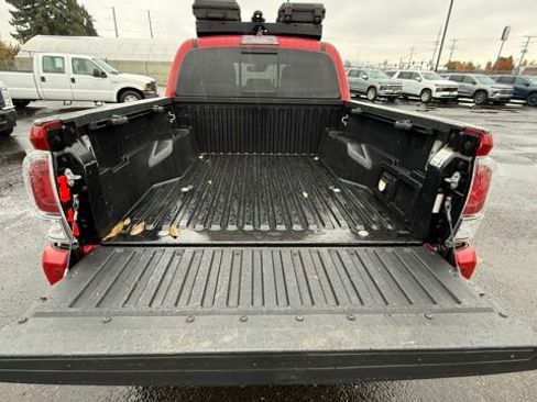 Used 2021 Toyota Tacoma 4x4 Double Cab image 12