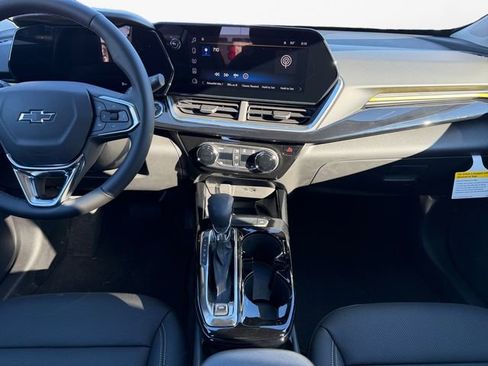 New 2026 Chevrolet Trax ACTIV w/ Sunroof Package image 11