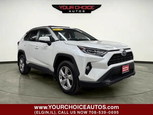Used 2021 Toyota RAV4 XLE Premium AWD/4WD image 7