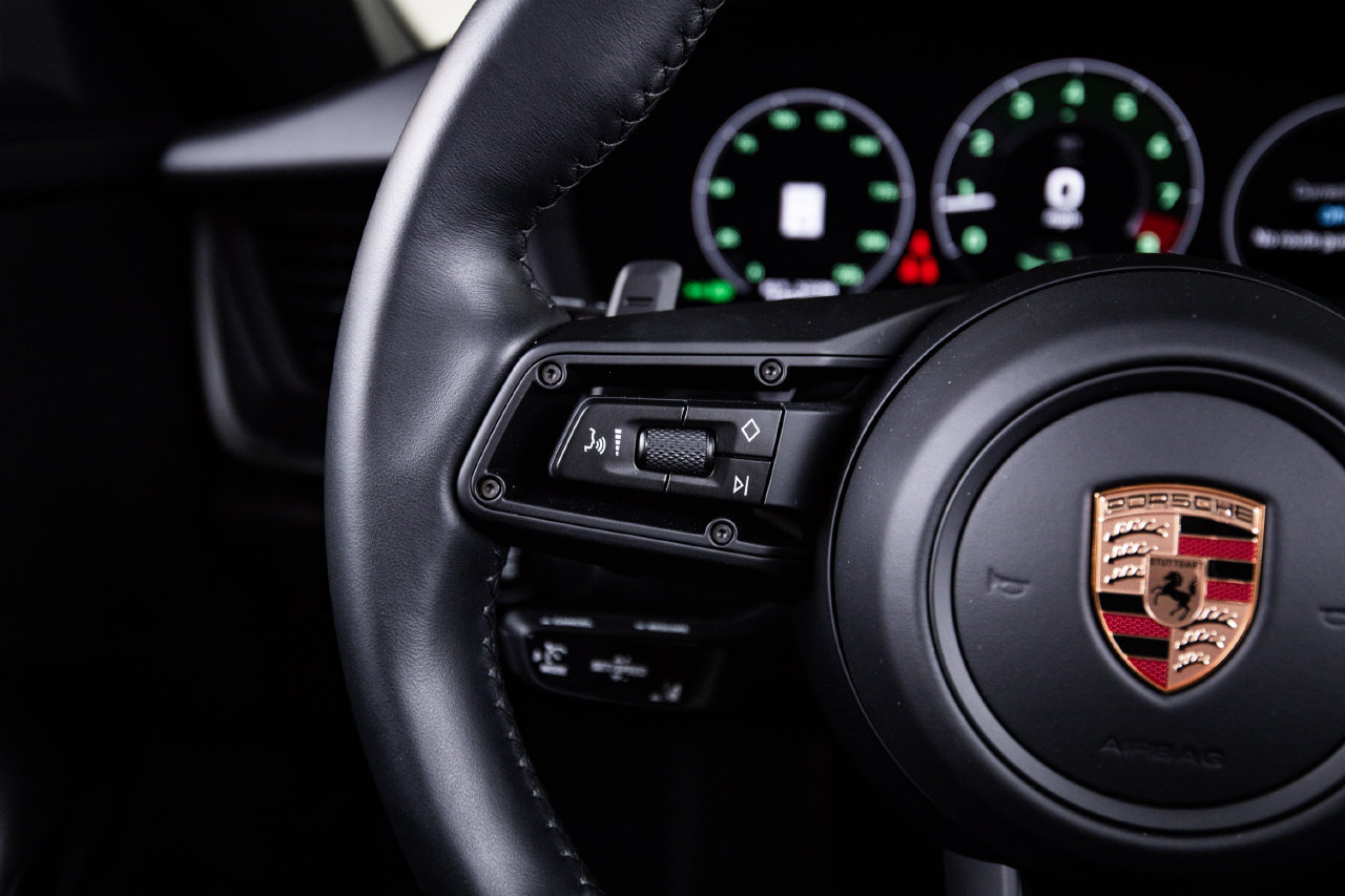 Certified 2026 Porsche 911 Carrera GTS RWD image 17