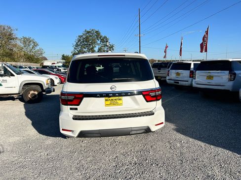 Used 2021 Nissan Armada SV image 19