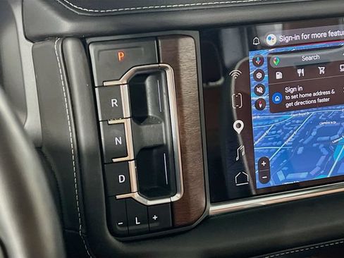 Used 2024 GMC Yukon Denali Ultimate AWD/4WD image 23