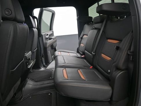 Used 2024 GMC Sierra 2500 AT4 w/ AT4 Premium Plus Package AWD/4WD image 14