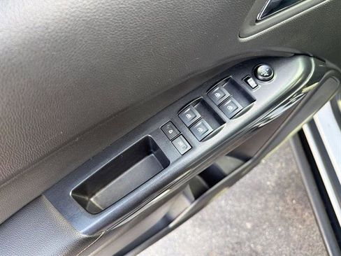 Used 2021 GMC Canyon AT4 image 38