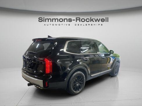 Used 2024 Kia Telluride S w/ S Sunroof Package AWD/4WD image 5
