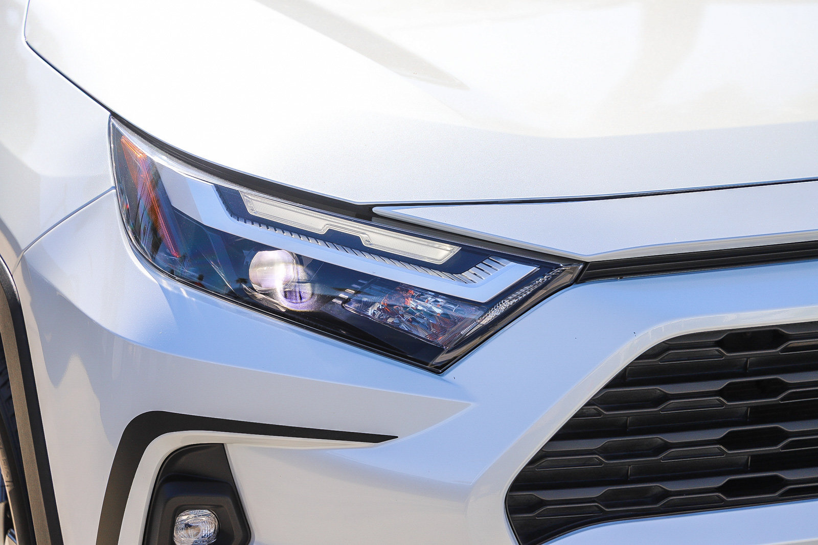 Certified 2023 Toyota RAV4 XLE Premium AWD/4WD image 4