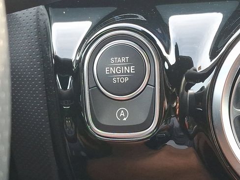 Used 2025 Mercedes-Benz CLA 250 4MATIC image 23