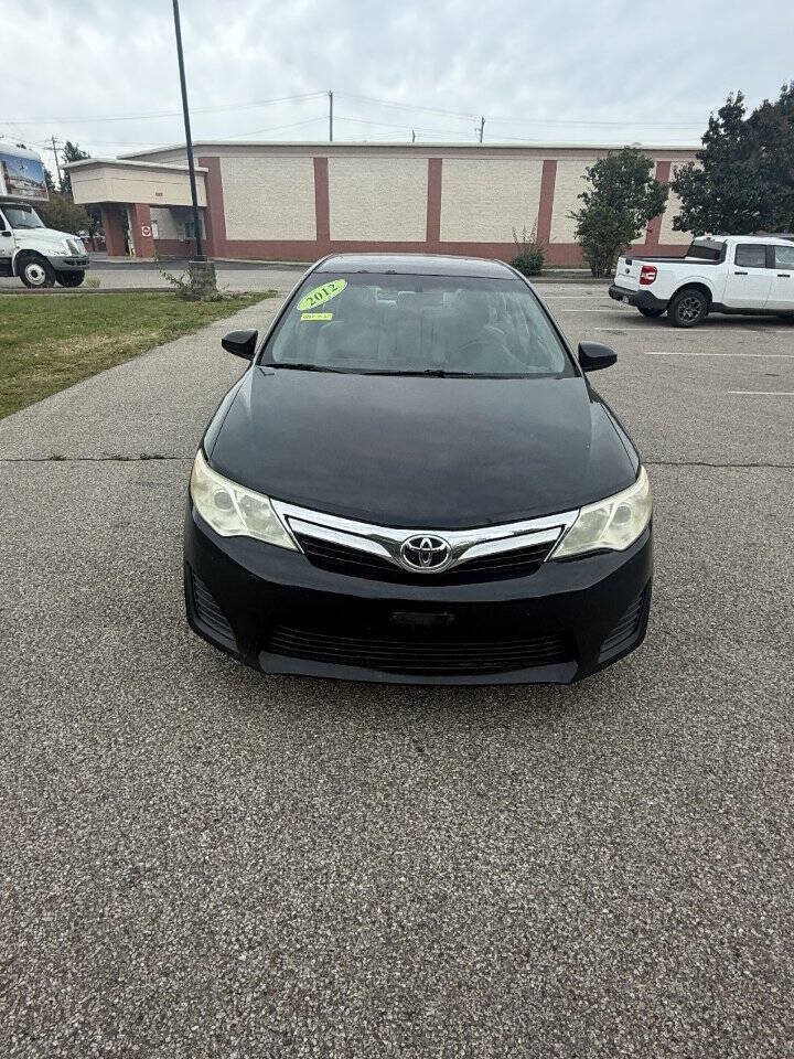 Used 2012 Toyota Camry LE FWD image 6