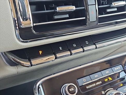 Used 2019 Lincoln Navigator Reserve w/ Cargo Package image 12