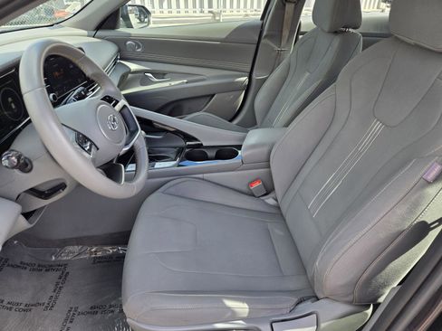 Used 2021 Hyundai Elantra SEL w/ Convenience Package image 20