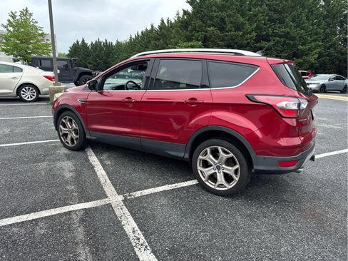 Used 2018 Ford Escape Titanium w/ Ford Safe & Smart Package AWD/4WD image 3