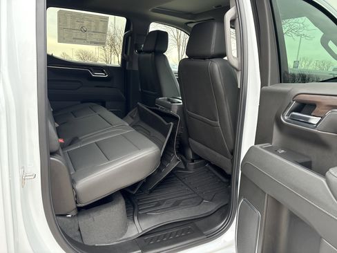 New 2026 GMC Sierra 1500 SLT w/ SLT Premium Plus Package image 13