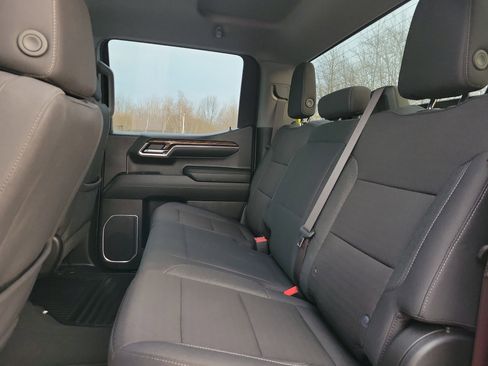 Certified 2024 GMC Sierra 1500 SLE image 16