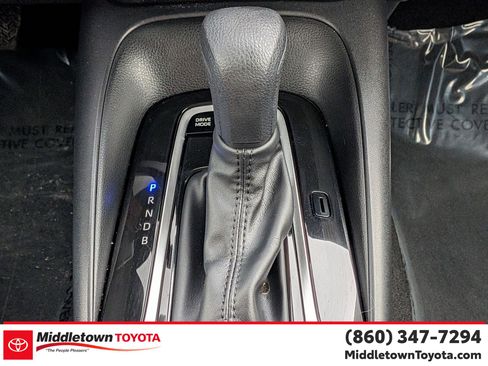 Used 2024 Toyota Corolla LE image 27
