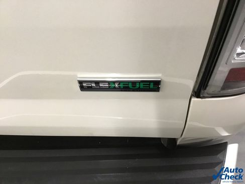 Used 2011 Chevrolet Avalanche LTZ image 27