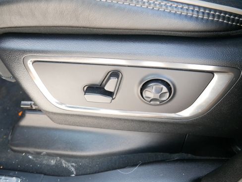 Used 2020 RAM 1500 Limited image 19