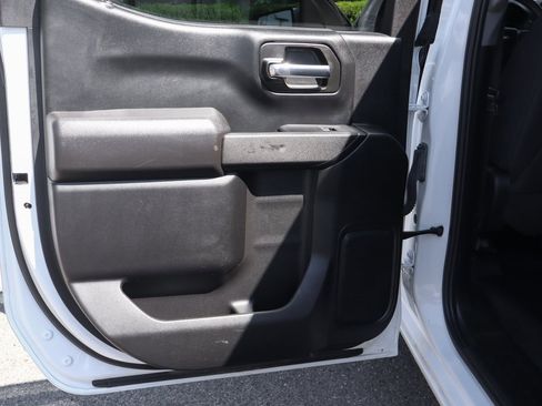 Used 2024 Chevrolet Silverado 1500 Custom image 34