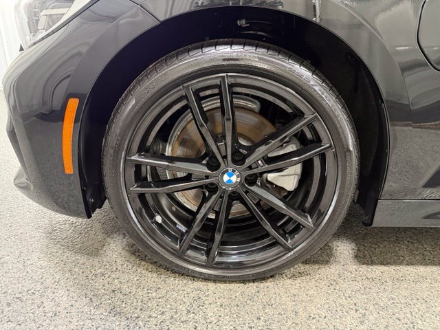 Used 2021 BMW 330e xDrive w/ M Sport Package AWD/4WD image 29
