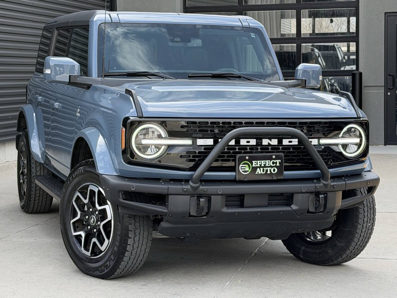 Used 2024 Ford Bronco Outer Banks AWD/4WD image 5